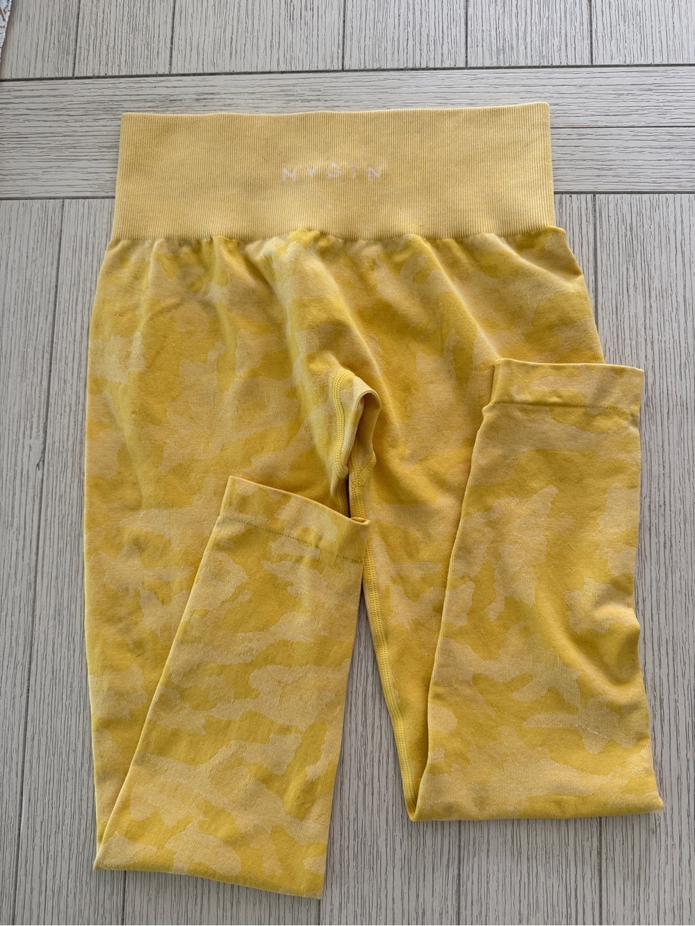 NVGTN Yellow Camo Seamless Waistband Leggings